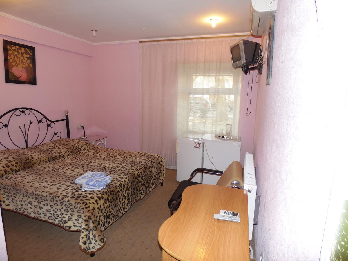 Na Admirala Makarova Hotel Николайев Екстериор снимка