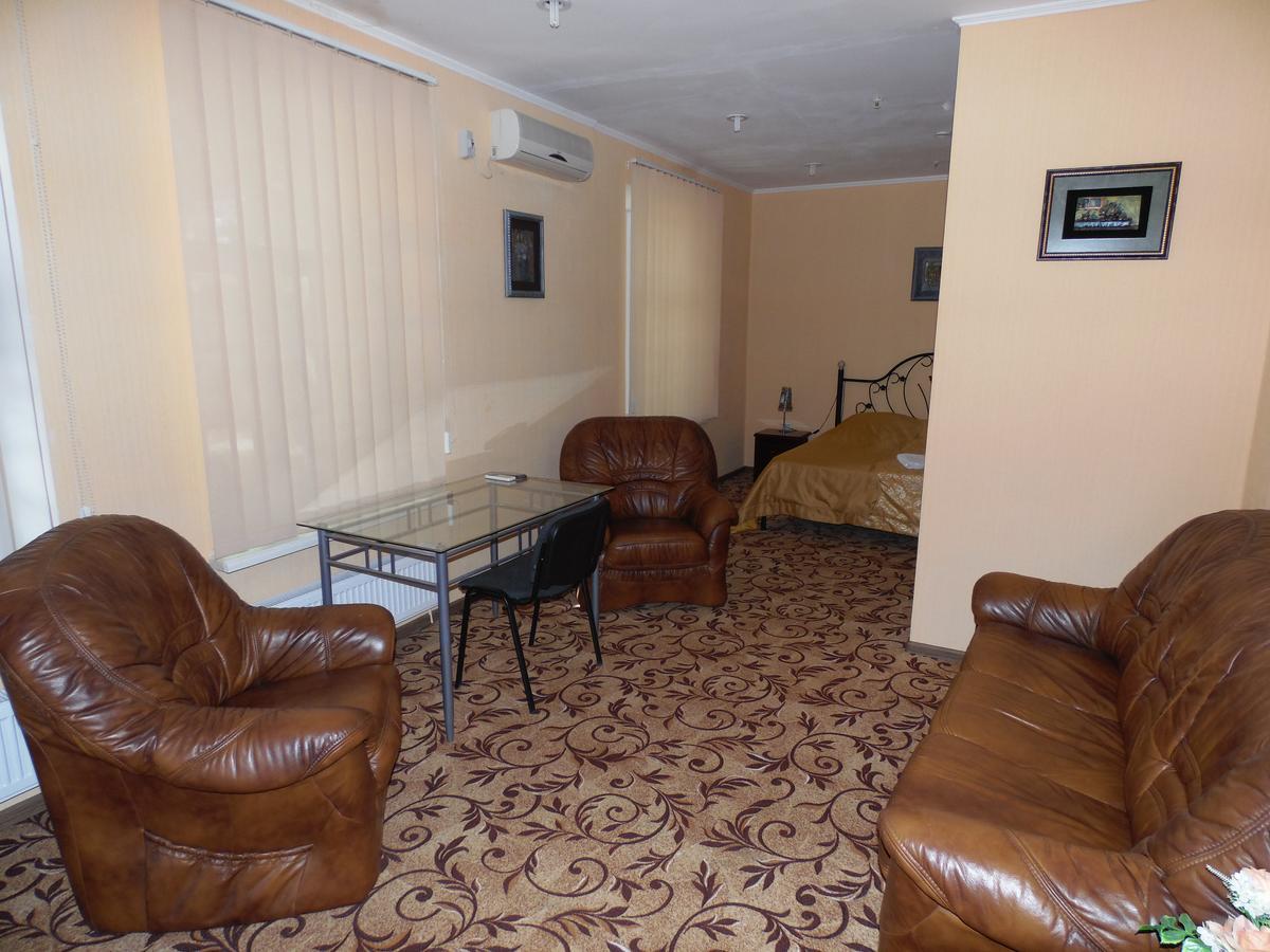 Na Admirala Makarova Hotel Николайев Екстериор снимка