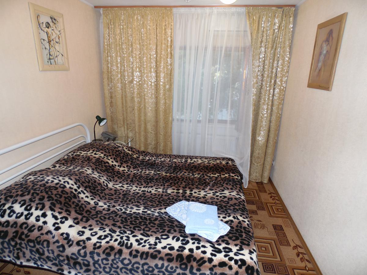 Na Admirala Makarova Hotel Николайев Екстериор снимка